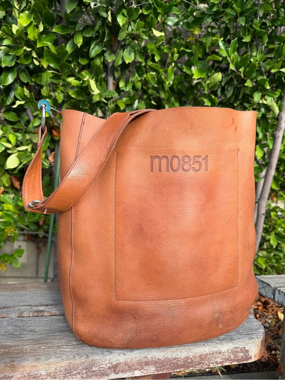 M0851 Maxi Tan Leather Shoulder Bag with Adjustable Strap